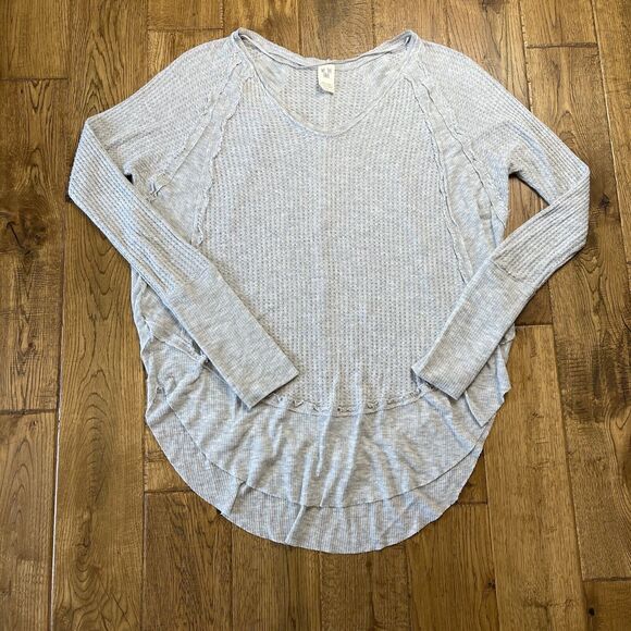 Free People Tops - We The Free Free People V-neck Laguna Waffle Knit Top Long Sleeve Gray sz Small